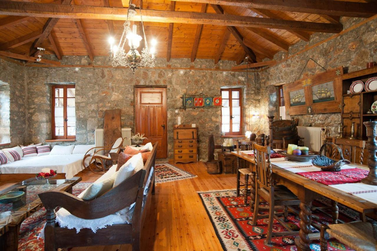Mariolata Stone House Villa Lílaia Exterior photo
