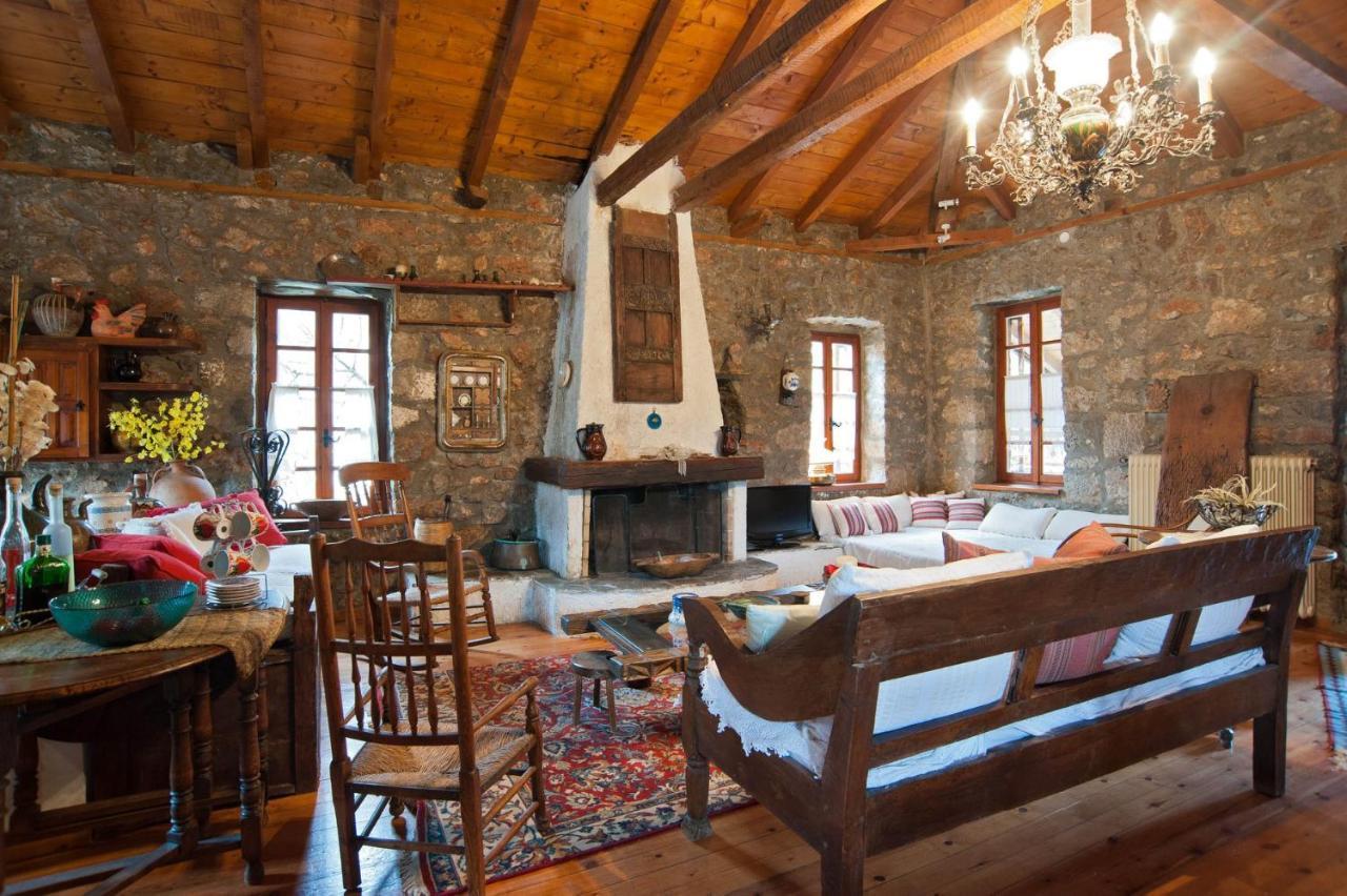 Mariolata Stone House Villa Lílaia Exterior photo