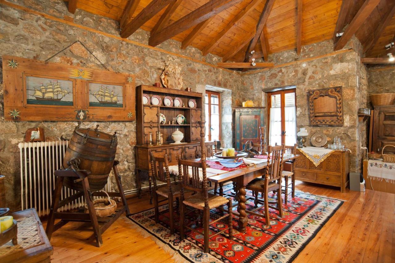 Mariolata Stone House Villa Lílaia Exterior photo